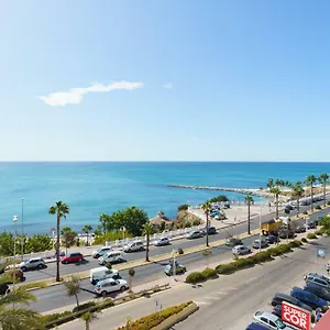 Spacious Beachfront Flat With Sea Views And Private Indoor Parking Benalmadena